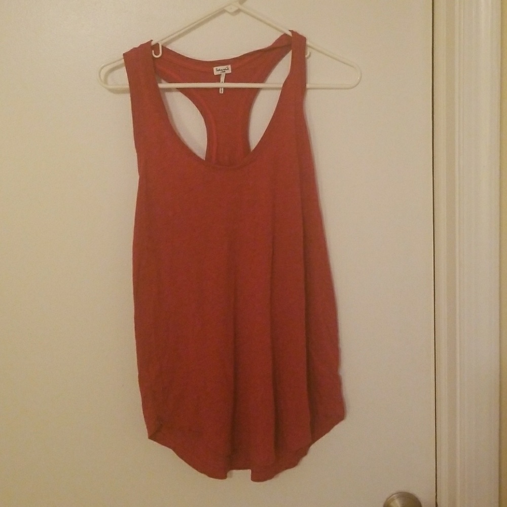 Large dark pink razor back splendid tank
